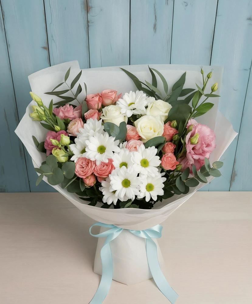 Букет цветов из: Розы, Лизиантусы и Хризантемы в Болотном