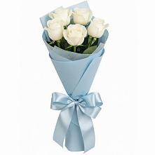 Букет 5 Белых роз Проуд #REPLACE_PRED# Болотном