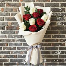 Букет цветов из:  Розы в Болотном