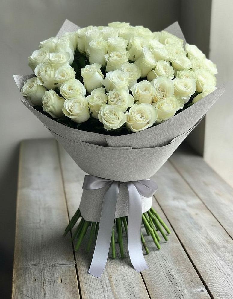 Букет 35 Белых роз в Болотном