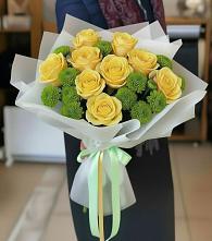 Букет цветов из:  Хризантемы и Розы в Болотном