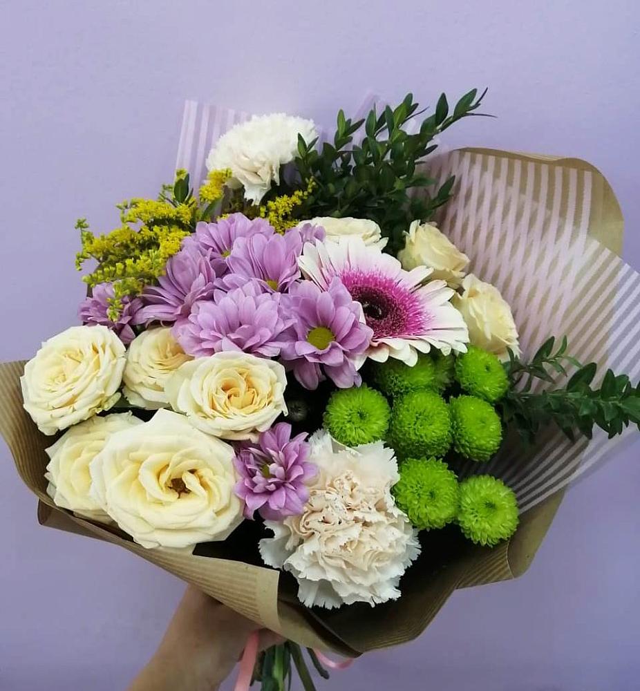 Букет цветов из: Хризантемы, Розы, Гвоздики и Герберы в Болотном