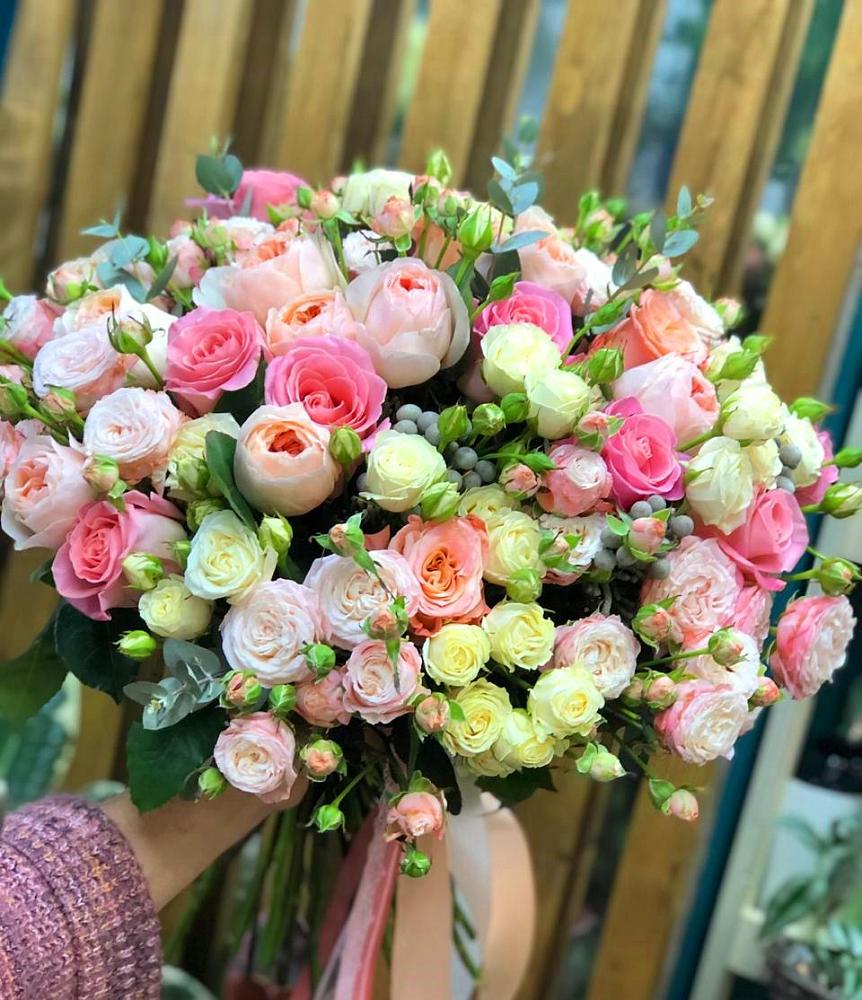 Букет цветов из: Розы в Болотном