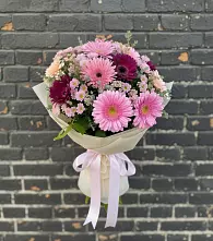 Букет цветов из:  Герберы и Хризантемы в Болотном