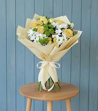 Букет цветов из:  Хризантемы и Розы в Болотном