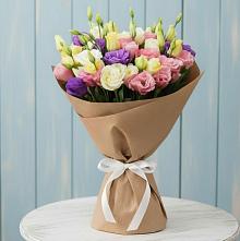 Букет цветов из:  Лизиантусы в Болотном