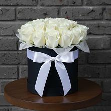 Цветочная композиция из Розы в шляпной коробке в Болотном